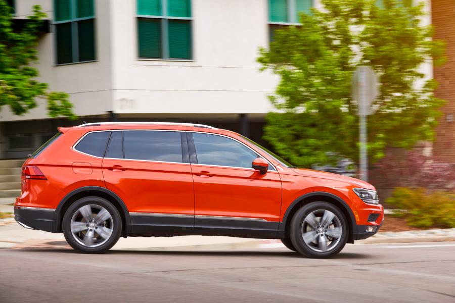  Volkswagen Tiguan SEL 2017 года  (NA) (фото 27 из 40)